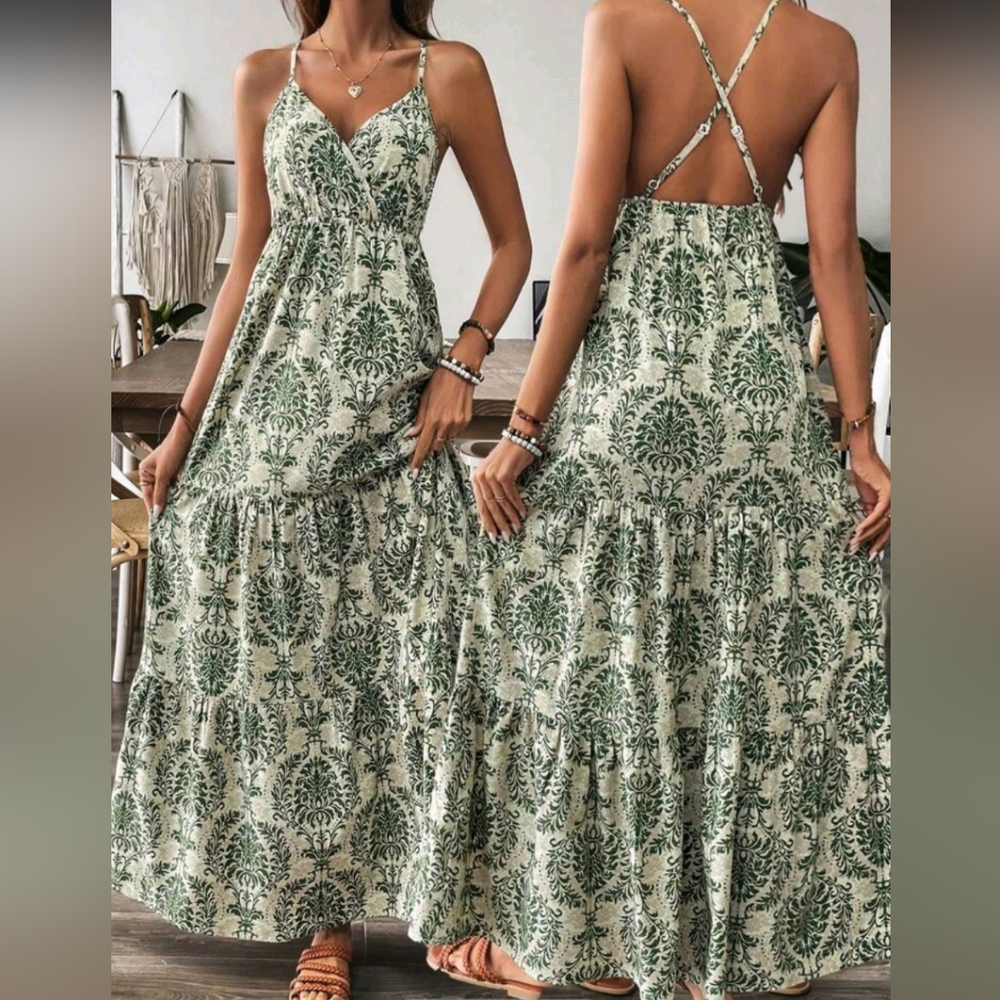 NWOT Green and White Tiered Ruffled Sundress